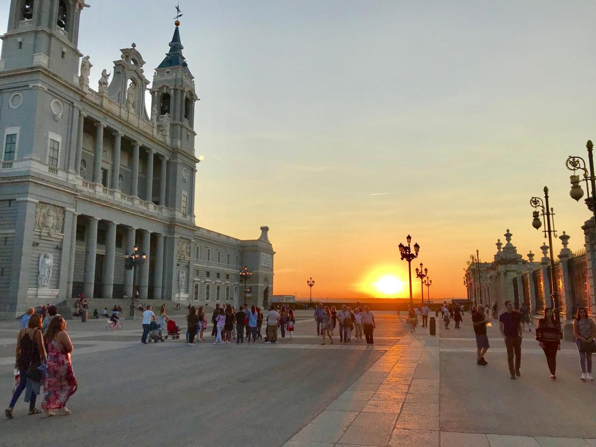 Latina Palace Мадрид Экстерьер фото