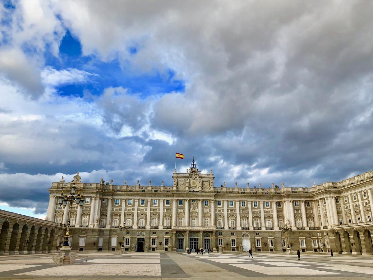 Latina Palace Мадрид Экстерьер фото